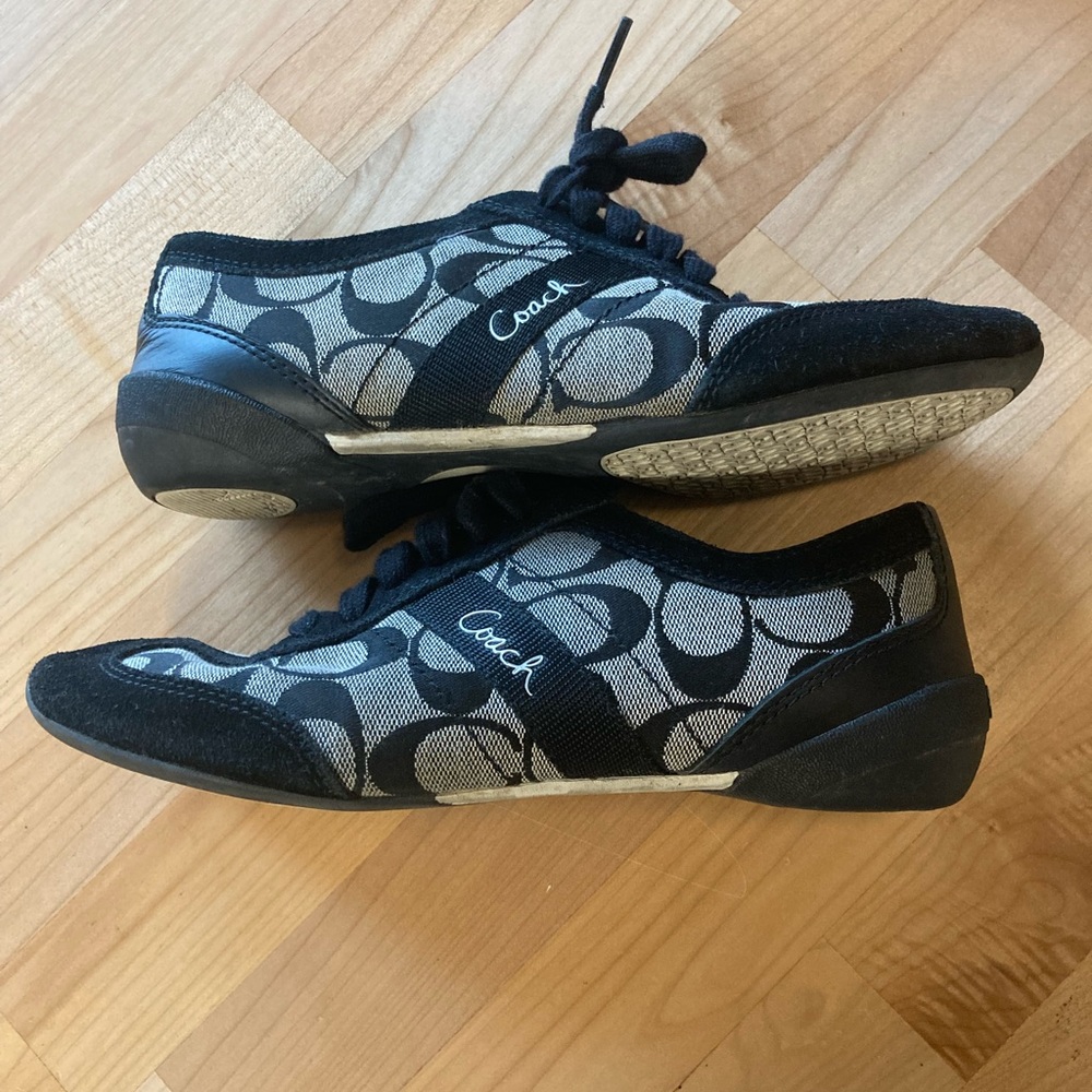 Coach tennis shoes. Size 7M.